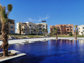 Fancy 2 Bedrooms Apartment with amazing Pool and Lagoon view